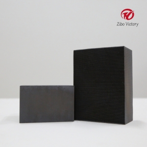 Precious metal catalyst for VOCs treatment