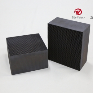 Precious metal catalyst for VOCs